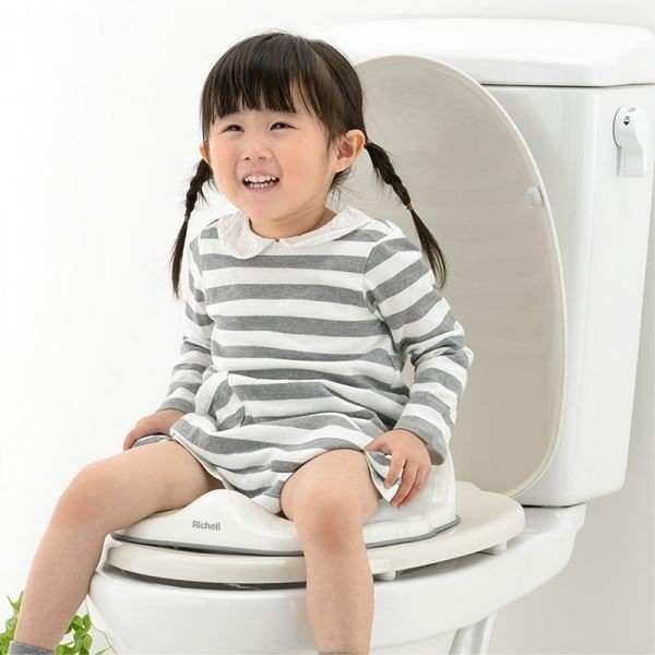 日本 Richell 輔助廁板